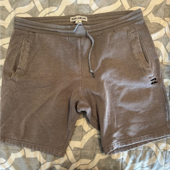 Billabong men’s shorts. M - Picture 1 of 2